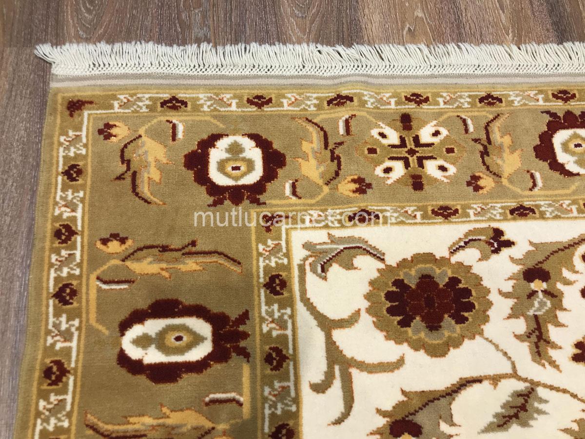 ipekli uşak ipekli uşak