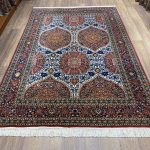 HEREKE 198 x 293
