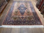 LADİK 207 x 304
